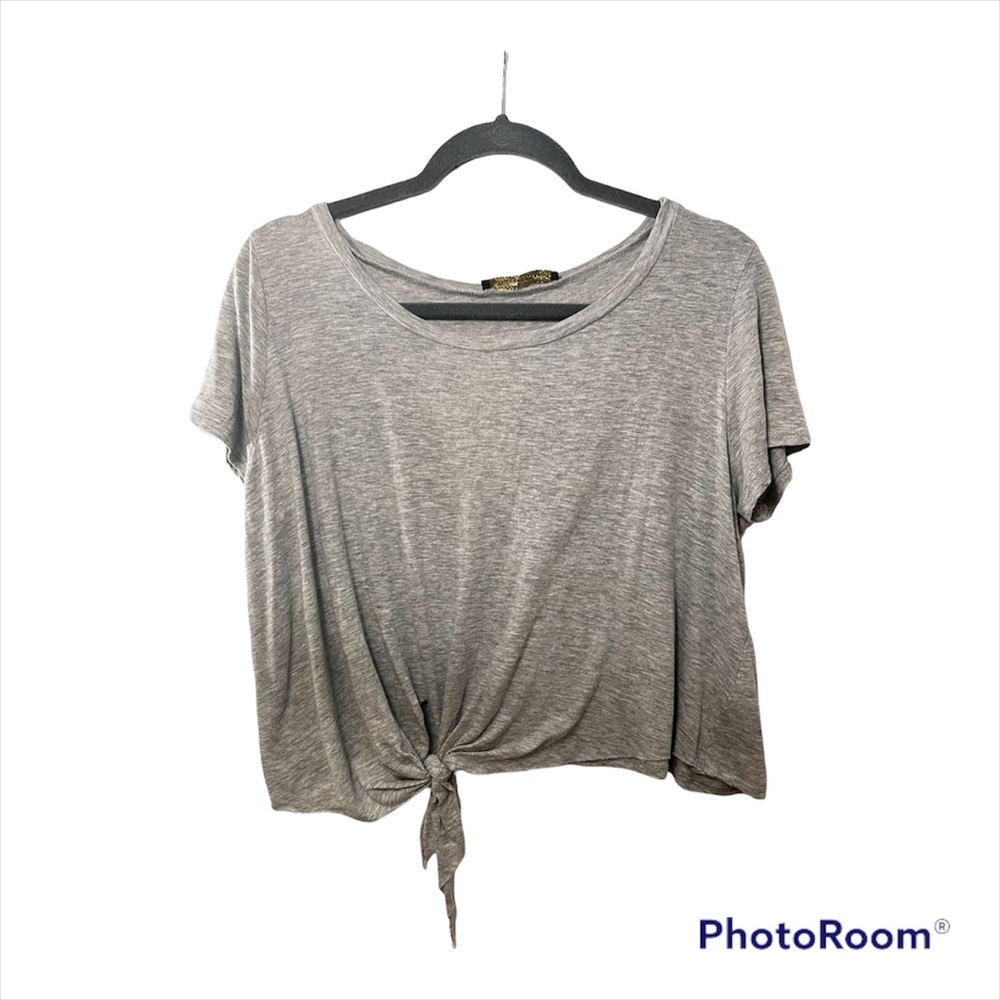 Rags II riches grey short sleeve tie top